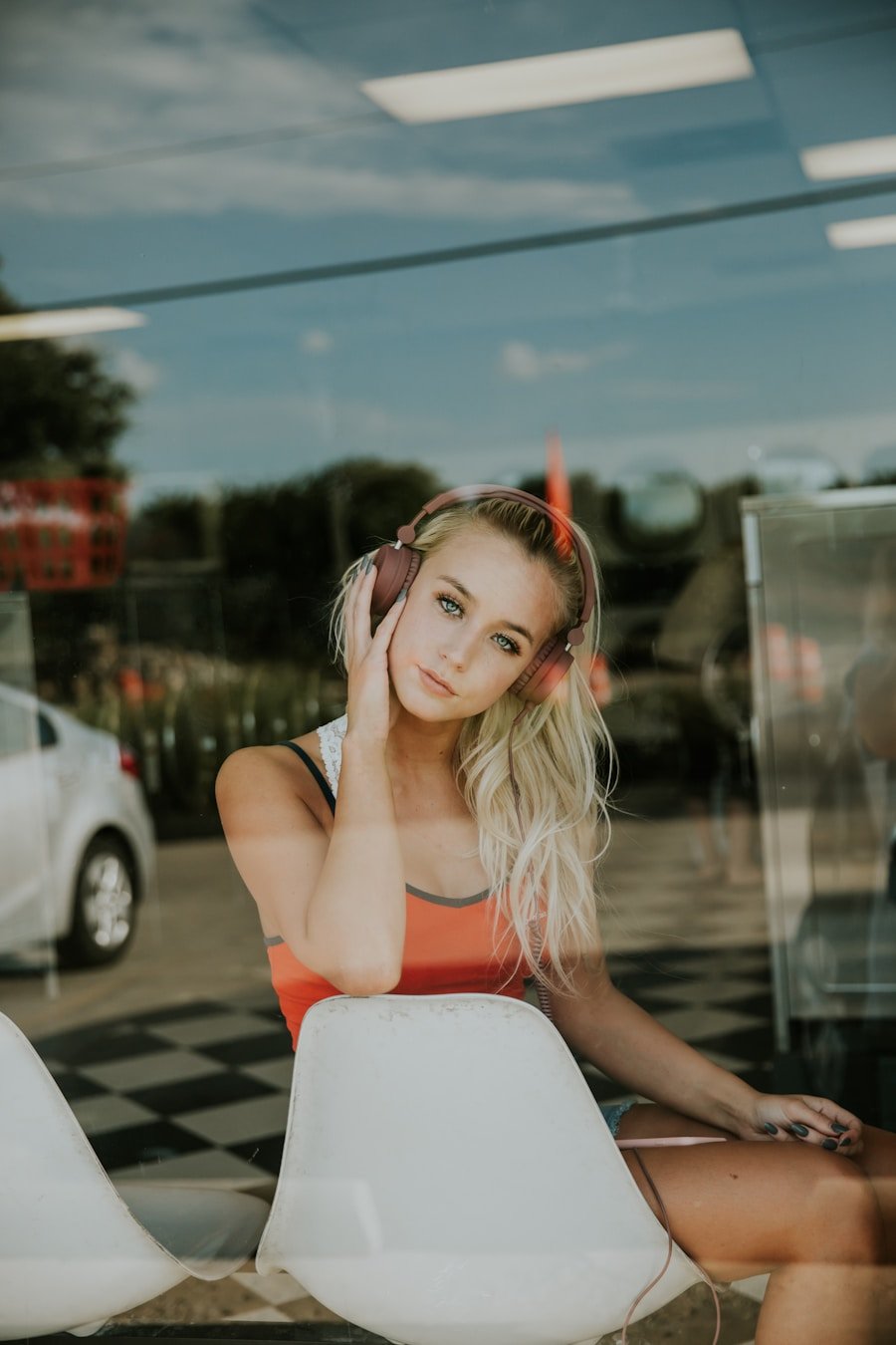 Top Music Influencers: Shaping the Sound of Tomorrow
